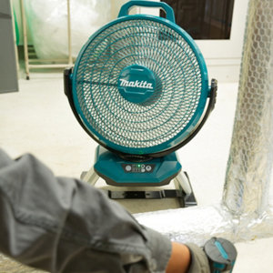 Ventilateur 18 V batterie et secteur, 3 vitesses, oscillation 180°