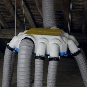 Caisson VMC simple flux autoréglable à détection d’humidité 2 à 7 pièces