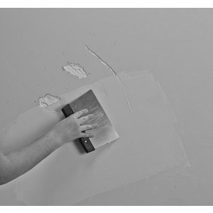 Enduit multifonctions, rebouche les trous, colle, égalise, lisse - Sac 15 Kg