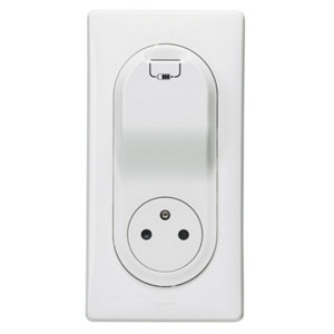 Kit complet prise 2P+T et USB CELIANE coloris Blanc + Boite d'encastrement