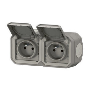 Double prise de courant horizontale avec volet "Plexo" complet saillie - Gris
