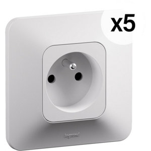 Lot de 5 prises de courant encastrables 2P+T blanc mat NEPTUNE IP20