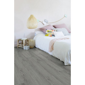 Lames PVC rigides à clipser "Lumber" gris - l. 17,7 cm. x L. 121 x Ép. 3,4 mm