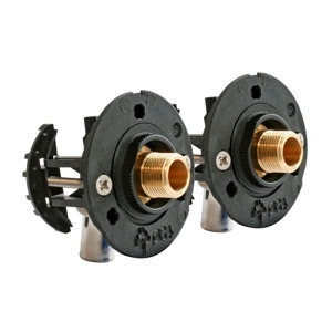 Fixation pour robinetterie Lavabo pour PER Ø12 raccord à sertir sortie mâle 12/17 (3/8")