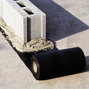 Rouleau de bande d'arase d'étanchéité noire 0.30 M x 30 M