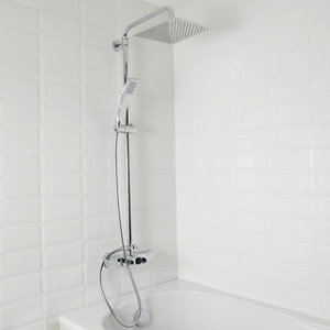 Colonne de douche et bain thermostatique "New Jolina"