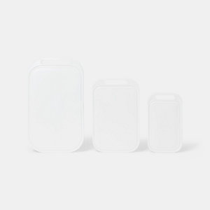 3 planches à découper en plastique blanc