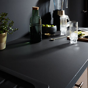 Plan de travail super mat noir L. 300 x P. 62 x Ep. 3,8 cm