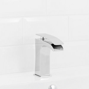 Mitigeur lavabo "Kellan" tuyau flexible 3/8 droit