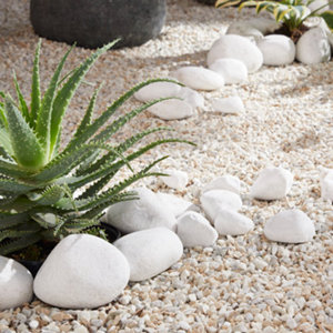 Galets de marbre blanc Carrare - Sac de 25 Kg