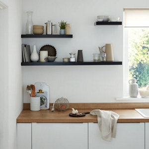 Tablette noire l. 60 cm x p. 23,5 cm - ép. 38 mm