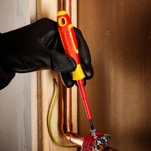 Tournevis d'électricien isolé plat Magnusson 3,5 x 75 mm-SC03