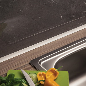 Cornière en PVC blanche 2,40 m - section 15 x 15 mm