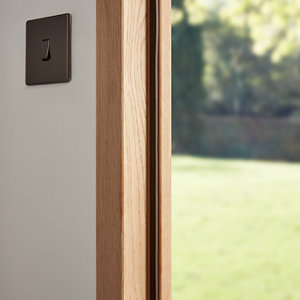 Joint multi-usage profil E adhésif marron - L. 24 m x l. 4 mm