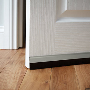 Bas de porte avec brosse aspect blanc à clipser - L. 1 m x Ép. 25 mm