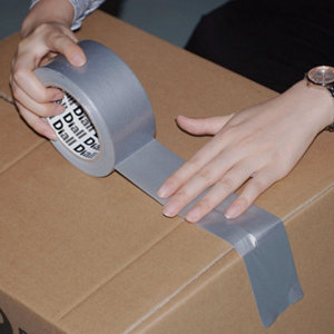 Ruban adhésif de réparation gris 50 mm x 25 m