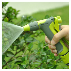 Pistolet de pulvérisation multi-jet vert et gris - l. 16,5 x l. 15,5 x h. 47 cm