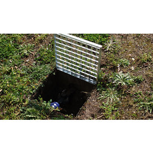 Grille en acier galvanisé 320 x 320 x 20 mm