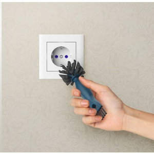 Brosse spéciale prise électrique Hauteur 137mm x Diamètre 42mm.