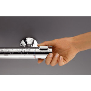 Mitigeur douche thermostatique "Precision Flow"