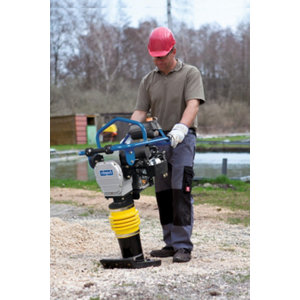 Pilonneuse thermique pour damage 5,5 CV