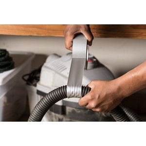 Adhésif réparation argent 50 mm x 25 m