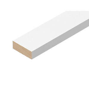 Tasseau en pin prépeint 2,40 m - 12 x 34 mm