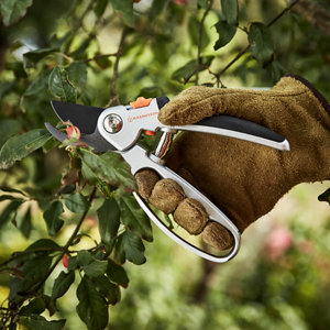 Sécateur érgonomique