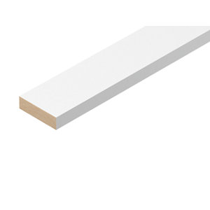Tasseau en pin prépeint 2,40 m - 18 x 68 mm