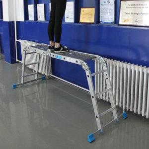 Echelle transformable 4 en 1