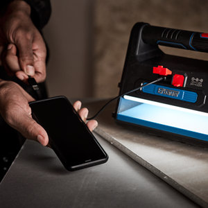 Projecteur de chantier rechargeable + USB - 20W, 2000LM