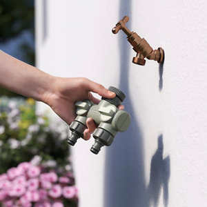 Nez de robinet universel en plastique 2 voies