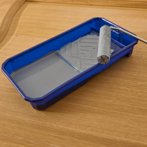 Bac à peinture 100 mm en plastique bleu