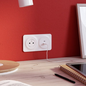 Prise Et Chargeur Usb A+C "Zephyr"