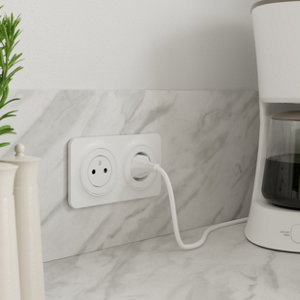 Double Prise 2P+T Precablée "Zephyr"