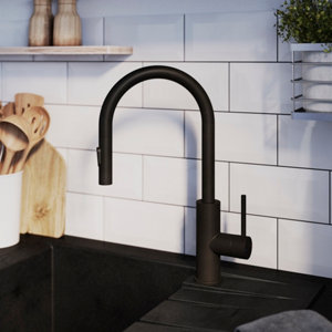 Mitigeur haut noir mat avec douchette IDELIE