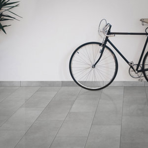 Plinthe "Konkrete" gris - l. 8 x L. 61 cm