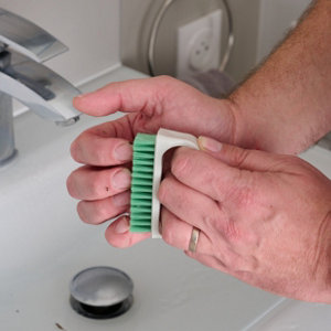 Brosse pour les ongles
