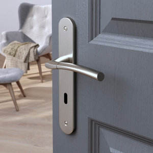 Poignée de porte "Helmic" avec trou pour clé - Entraxe 195 mm