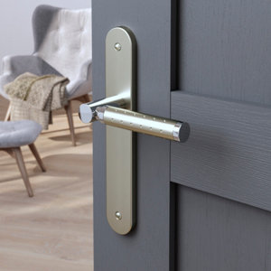 Poignée de porte "Bernice" sans trou - Entraxe 195 mm