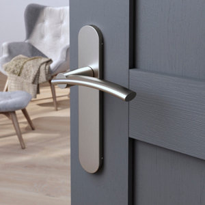 Poignée de porte "Lyderic" sans trou - Entraxe 195 mm