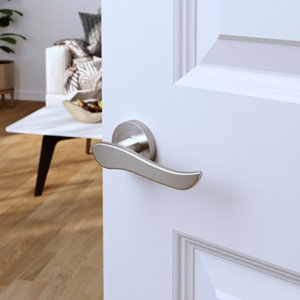 Poignée de porte sur rosace "Arcles" sans trou