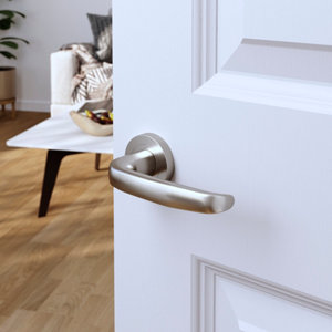 Poignée de porte sur rosace "Goderic" sans trou