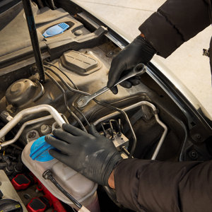 Lot de 50 gants jetables nitrile noirs - taille 9