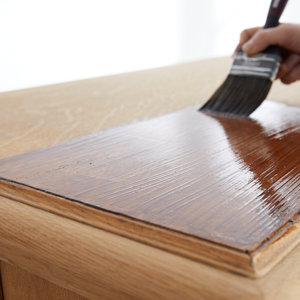 Vernis meuble chêne moyen - 0,5 L satin