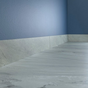 Plinthe pour carrelage de sol intérieur "Gary" gris anthracite - l. 7 x L. 62 cm