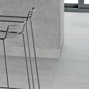 Plinthe "Arshi" gris