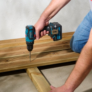 Seau de 500 vis pour terrasse tête fraisée Posidriv 4,5 x 50 mm acier revêtu