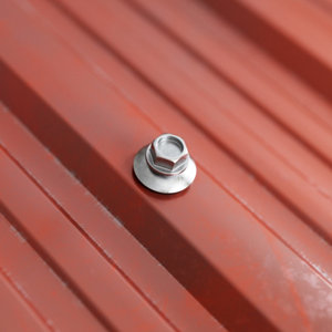 Boite de 2 kg de vis de toiture tête hexagonale 5.5 x 80 mm