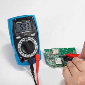 Multimètre 18 calibres 600V catégorie III